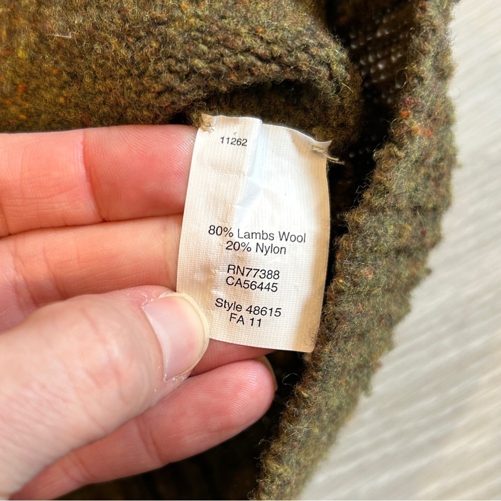 J. Crew Women's Olive Green Lambs Wool Sweater with Shoulder Zipper Detail - S - Picture 4 of 8